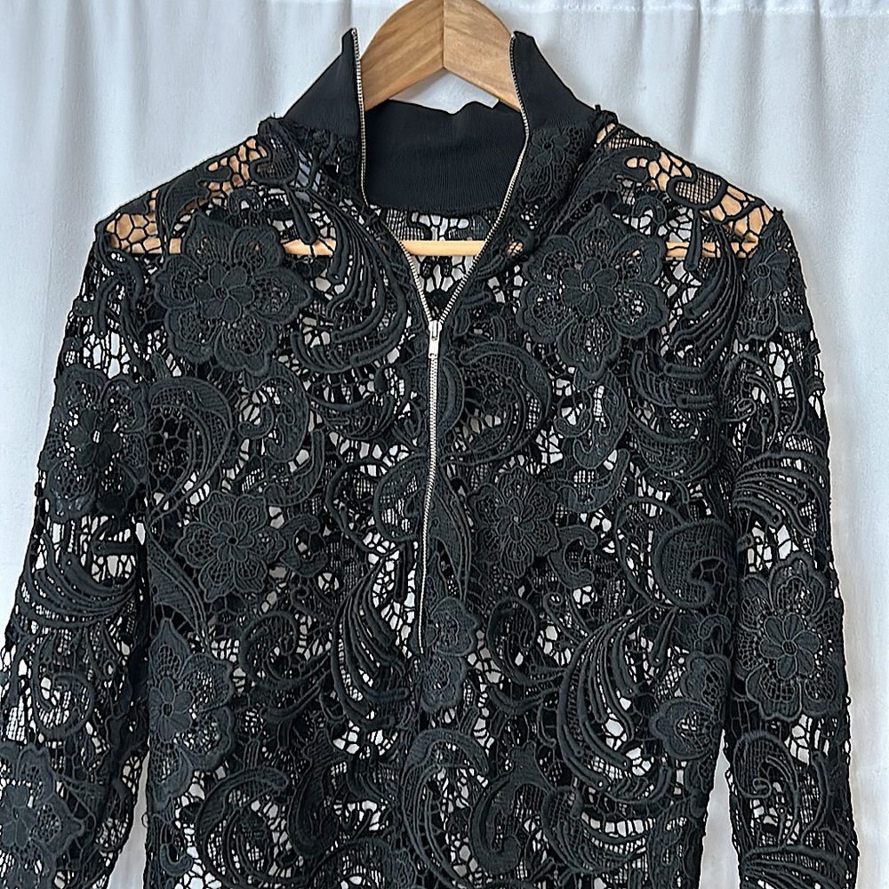 Dylan Gray Black Floral Lace Cut Out Long Sleeve Blouse Shirt Top **Size M**🌺🌺 - Picture 3 of 5